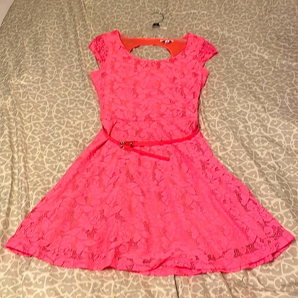 Bright Pink/Scarlet Dress. Worn Once. Like Brand New. Great Quality - Picture 3 of 5